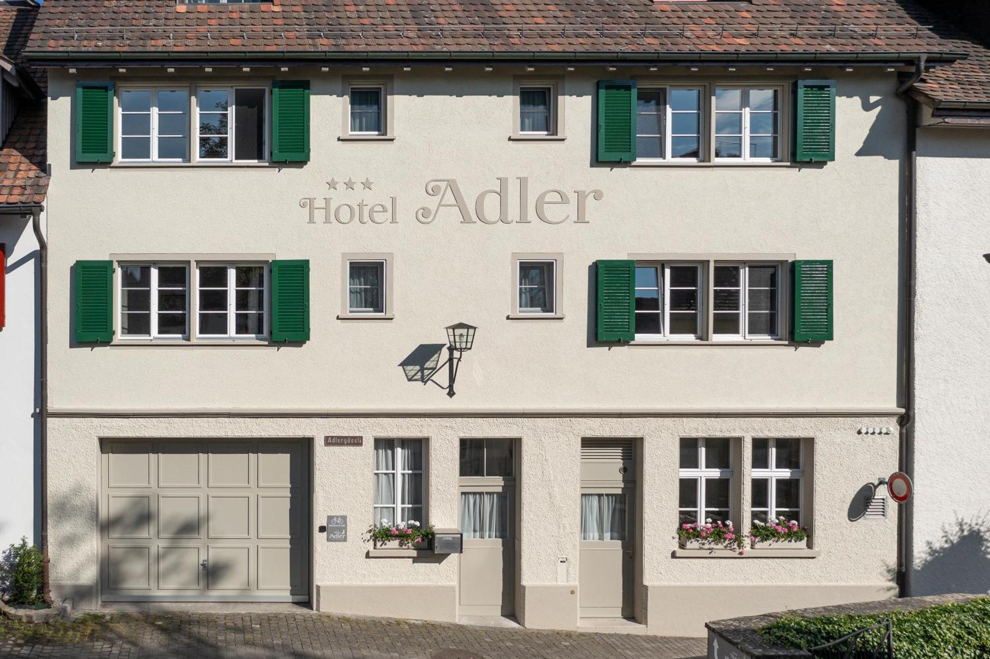 Adler 3*